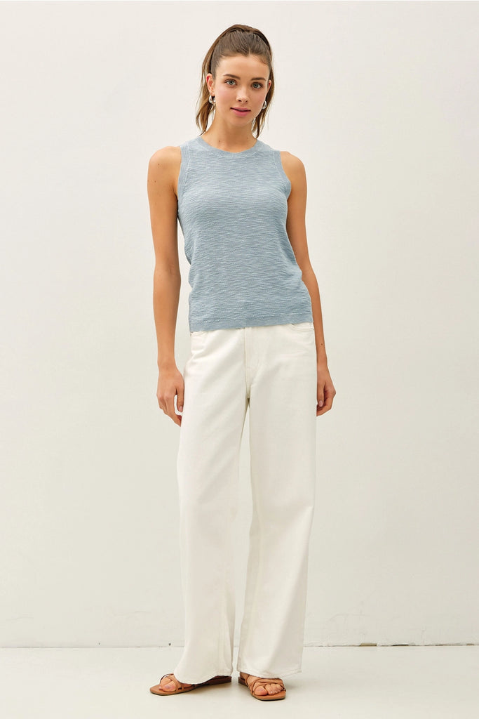 Sleeveless Weekend Tank