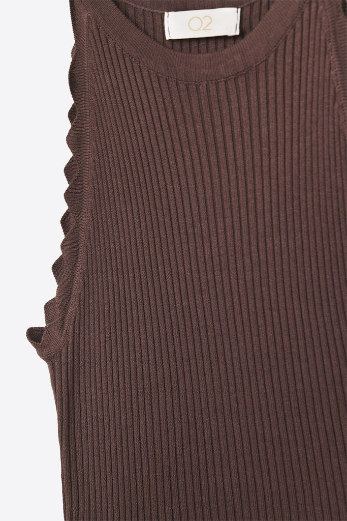 Scalloped Tank In Brown