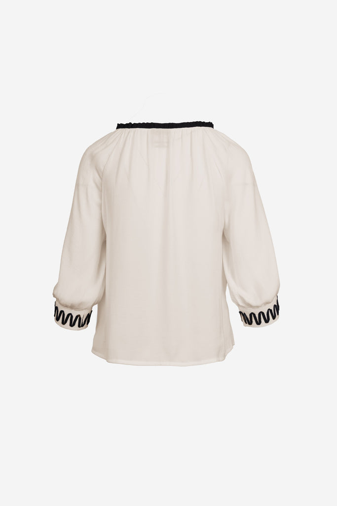 Abstract Applique Popover Blouse