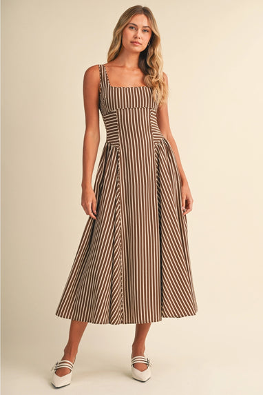 Jumbo Back Buckle Midi Dress