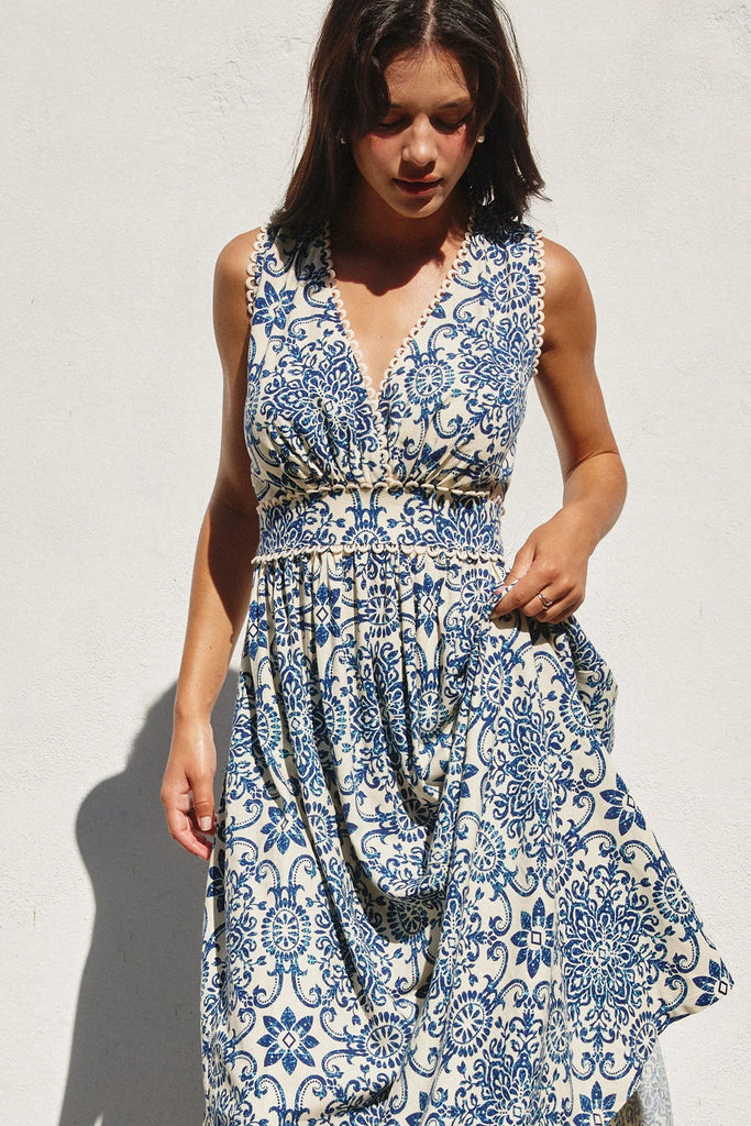 Valencia Scalloped Lace Maxi Dress