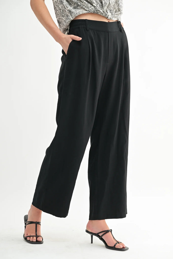 Pin Tuck Detail Elastic Pants