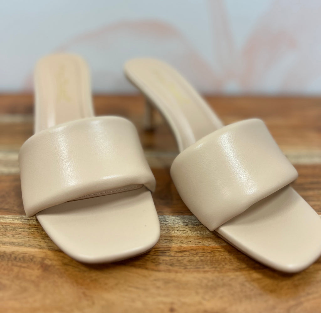 Joan Kitten Heel