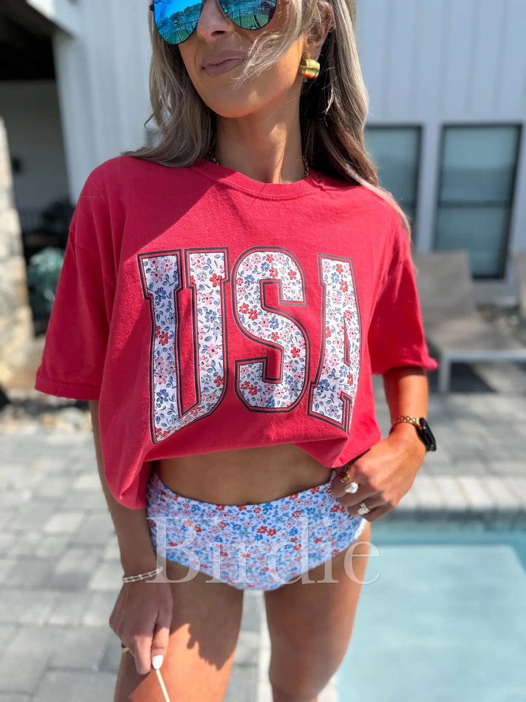 USA Daisy Graphic Tee