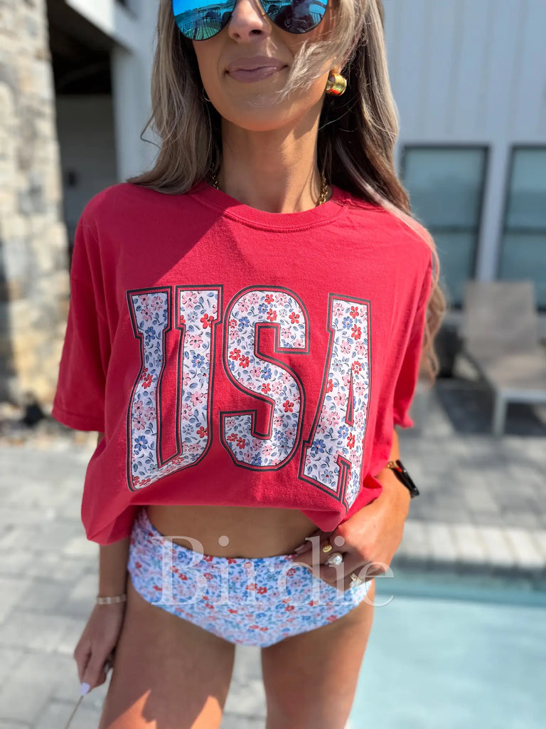 USA Daisy Graphic Tee