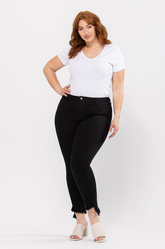 Curvy Mid Rise Black Crop Skinny